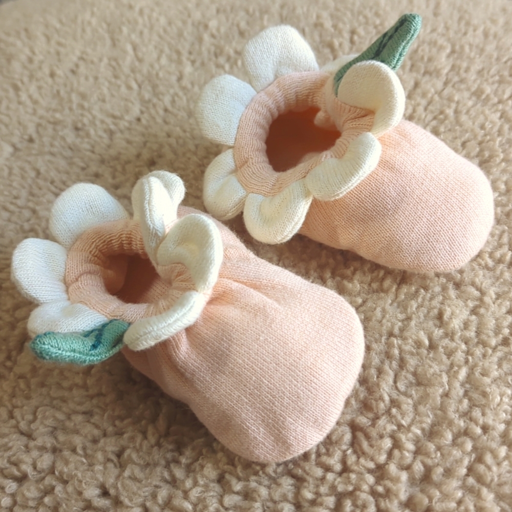 Meri Meri Peach Baby Slippers